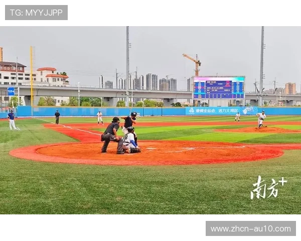 十五运会垒球赛场观众热情高涨，多场比赛门票售罄